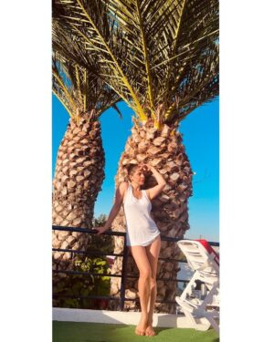 Vildan Vatansever Instagram - Sometimes, I act so crazy