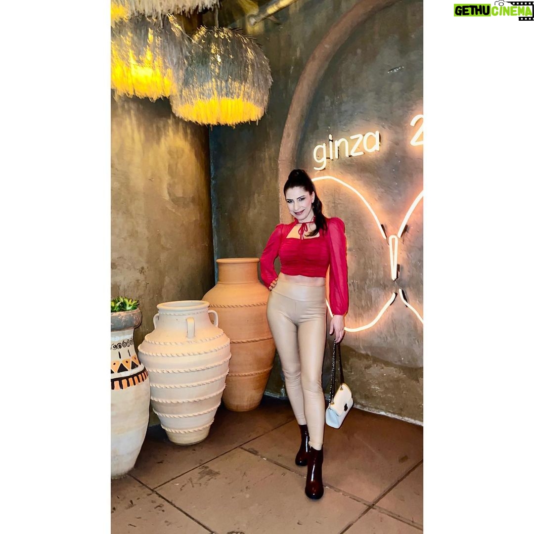 Vildan Vatansever - 1.9K Likes - What’s going on 🤦🏻♀️😃