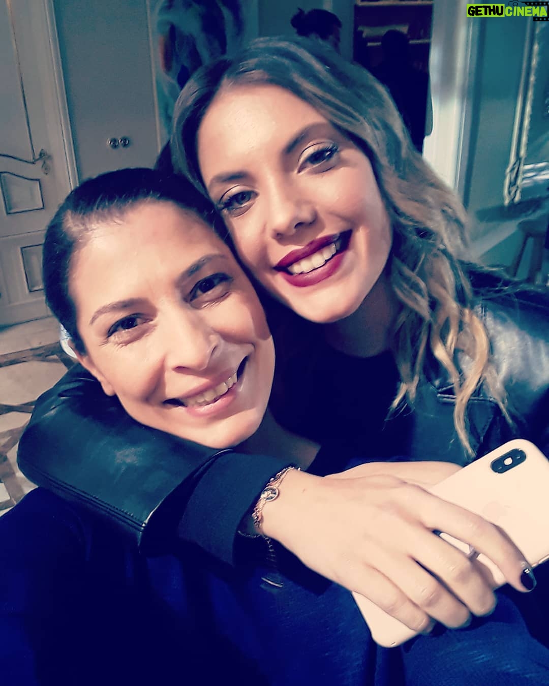 Vildan Vatansever - 3K Likes - ⭐⭐⭐⭐💖 #yasakelma #edaece #şevvalsam #nesrincevadzade #istanbul #istanbulprovince #mutluluk #haftasonu #diziler #yasakelmafox #medyapım #yıldızargun #enderargun #yasakelmairan #yasakelmadizi