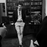 Vinícius Redd Instagram - Passando para agradecer a @carolinaherrera pelo convite de vir para Madrid e viver esta experiência única. Aproveito para agradecer também a @easysim4u e a @daniellepappini por me manter conectado durante esses dias. Muito obrigado! ⚡️⚡️⚡️ #badboycarolinaherrera #goodtobebad Madrid, Spain