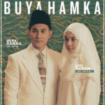 Vino G. Bastian Instagram - “Allah ciptakan 100 bagian kasih sayang.. 99 bagian disimpan disisinya.. Hanya 1 bagian yang diturunkan ke dunia.. Dan dari 1 bagian itu semua mahkluk berkasih sayang.. Dan dari satu bagian itulah Allah kirimkan dirimu untukku.” -HAMKA & SITI RAHAM- ⭐️Nonton berjamaah mulai #21Desember2023 di Bioskop.⭐️