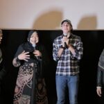 Vino G. Bastian Instagram - Terima kasih banyak Dokter @draisahdahlan dan Mpok @nurasiauno serta mbak @irantypurnamasari sudah membuat Nobar #HamkaDanSitiRaham sekaligus penggalangan donasi untuk Palestina yang di arrange oleh @memtequ. Terima kasih juga untuk semua yang sudah hadir 😊🙏🏼 Foto by @rafabigovick @irantypurnamasari