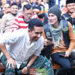 Vino G. Bastian Instagram - Subuhan Akbar di Masjidnya #BuyaHamka @masjidagungalazhar bersama @alhabibjindan & Bro Habib @husein_hadar lanjut Skuteran. Terima kasih my bro @alfiealfandy @abidzar73 @bikersdakwah