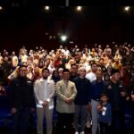 Vino G. Bastian Instagram - PONTIANAK luar biasa 🙏🏼 Penuh haru dan ilmu. MasyaAllah terima kasih banyak Ustadz @luqmanulhakimpontianak sudah mengundang dan membuat Gala Premier Film ‘HAMKA & SITI RAHAM’ yang dikhususkan untuk para satri yatim dan penghafal Qur’an. Dihadiri pula oleh banyak Ulama, Ustadzah, TNI, dan komunitas setempat. Semoga banyak membawa kebaikan untuk kita semua. Aamiiin.