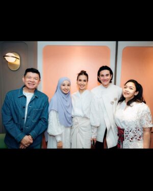 Vino G. Bastian Instagram - #GalaPremier HAMKA & SITI RAHAM (vol.2)

((Di Bioskop 21 Desember 2023))
#BuyaHamka #Hamka