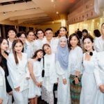 Vino G. Bastian Instagram – Kami mengucapkan banyak terima kasih untuk semua yang sudah hadir di #GalaPremier ‘HAMKA & SITI RAHAM (Vol.2)’ semalam. Semoga banyak hal baik yang bisa kita lanjutkan dari pejuangan Buya Hamka dan Siti Raham untuk keluarga, Agama, dan Bangsa kita tercinta. Aamiiin 🙏🏼

HAMKA DAN SITI RAHAM (Vol.2)
⭐️ ⭐️ ⭐️ ⭐️ ⭐️
Di Bioskop 21 Desember 2023.

#BuyaHamka #Hamka