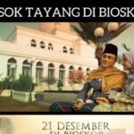 Vino G. Bastian Instagram - BESOK TAYANG.. Sebuah kisah bersejarah tentang ketulusan cinta, perjuangan, pengorbanan, dan keteguhan iman dua insan manusia demi agama dan bangsanya. 🤍 #HamkaDanSitiRaham #Buyahamka #HAMKA #HamkaDanSitiRaham