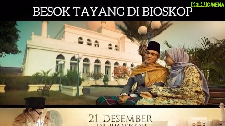 Vino G. Bastian Instagram - BESOK TAYANG.. Sebuah kisah bersejarah tentang ketulusan cinta, perjuangan, pengorbanan, dan keteguhan iman dua insan manusia demi agama dan bangsanya. 🤍 #HamkaDanSitiRaham #Buyahamka #HAMKA #HamkaDanSitiRaham