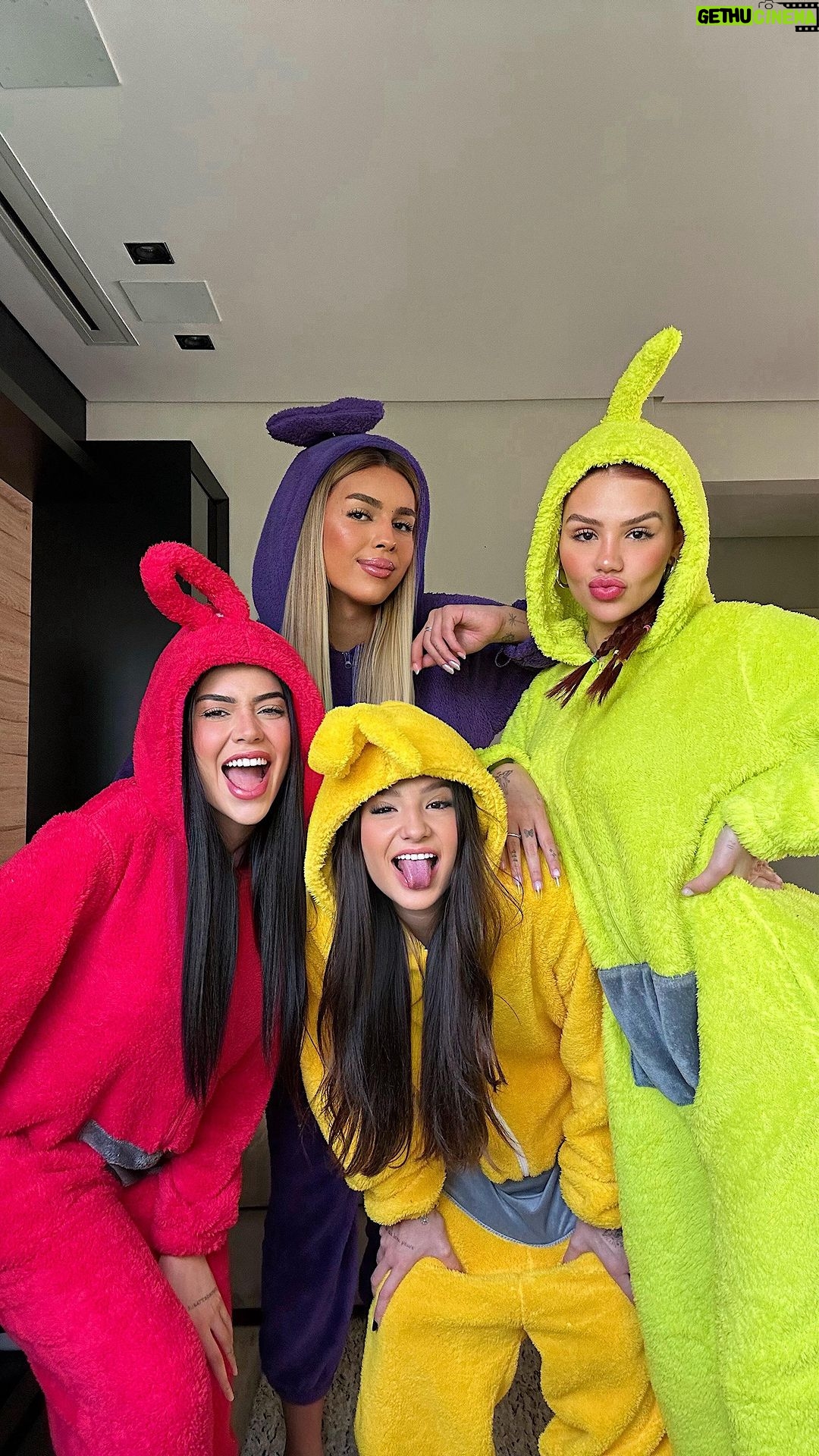 Virgínia Wanderley Instagram - Essa trend já é boa, mas de teletubbies ficou melhor kkkk