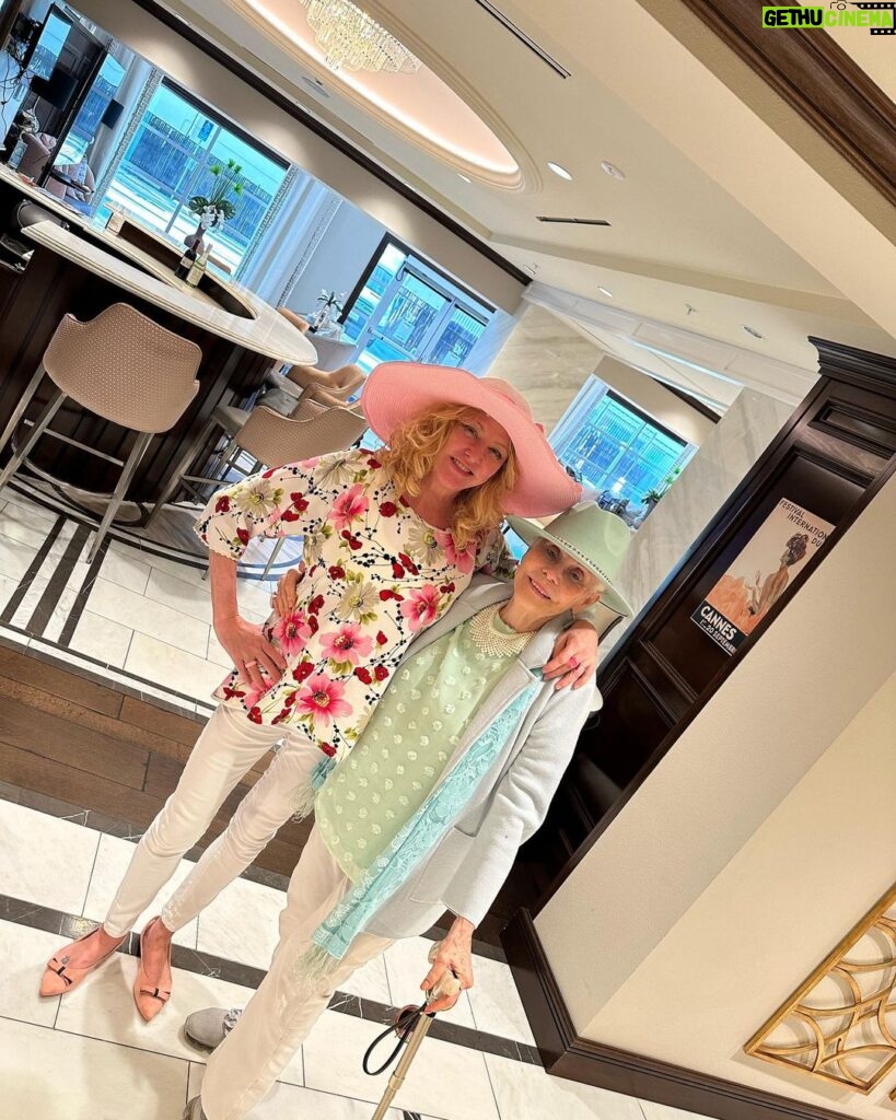 Virginia Madsen Instagram - Spring into Easter for me and my Mom. We all love you Bey! #easterbonnet