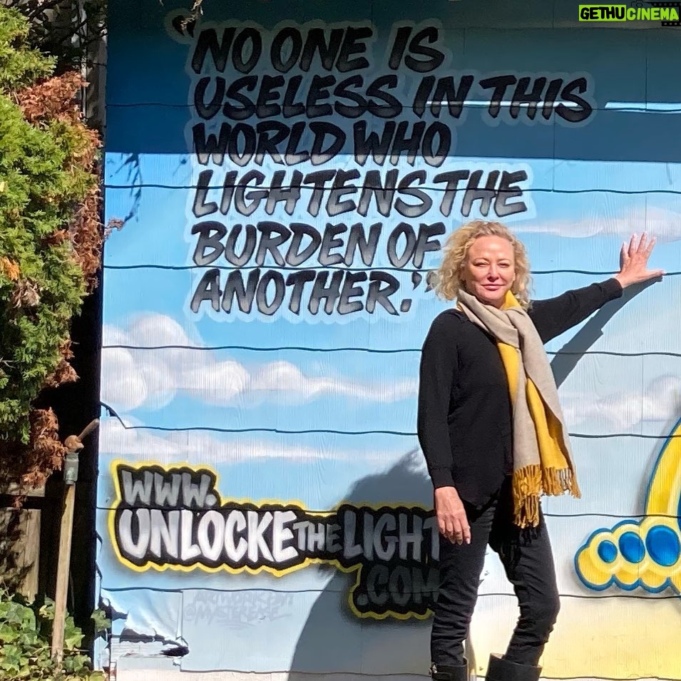 Virginia Madsen Instagram - Thank you again. Chris you help so many. You’ve made a safe place. @seans.house www.unlockethelight.com #unlockethelight suicide prevention help line 988 #988