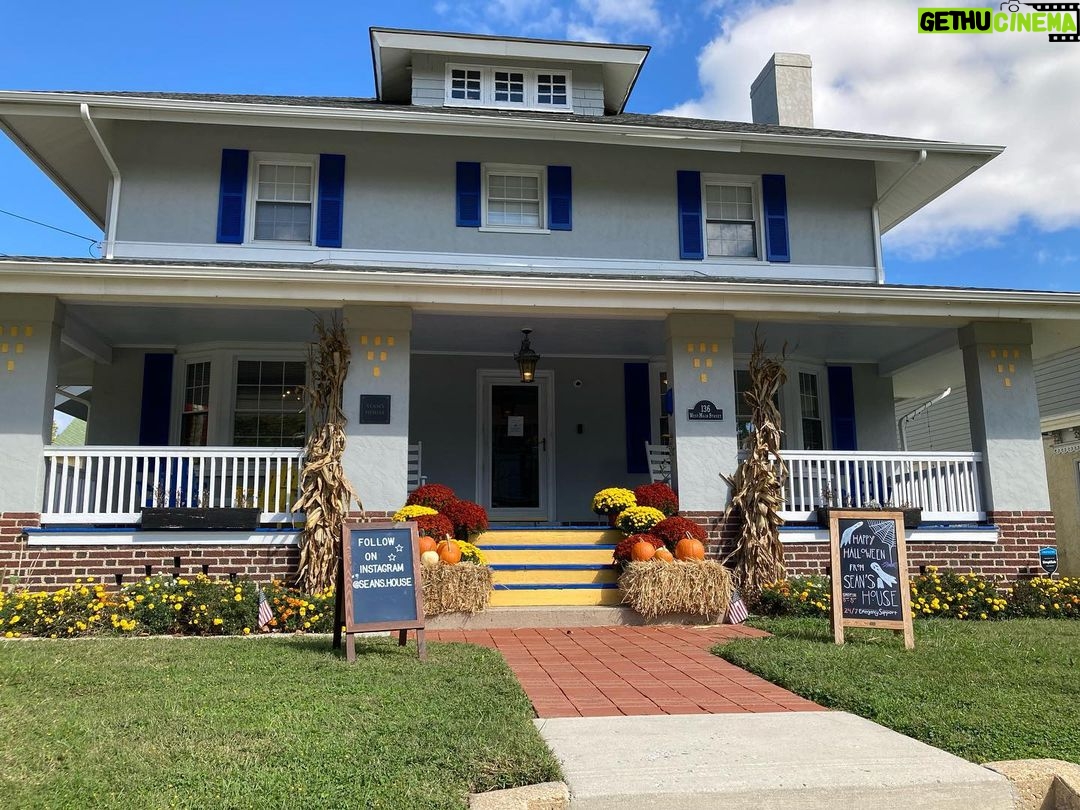 Virginia Madsen Instagram - This beautiful safe place. Thank you Chris for all you do. Thank you for the care and love you give to so many young people. I felt truly inspired.