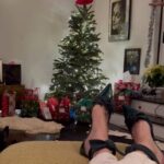 Virginia Madsen Instagram - Happy Christmas from us hill people thanks to @sidewalksingers