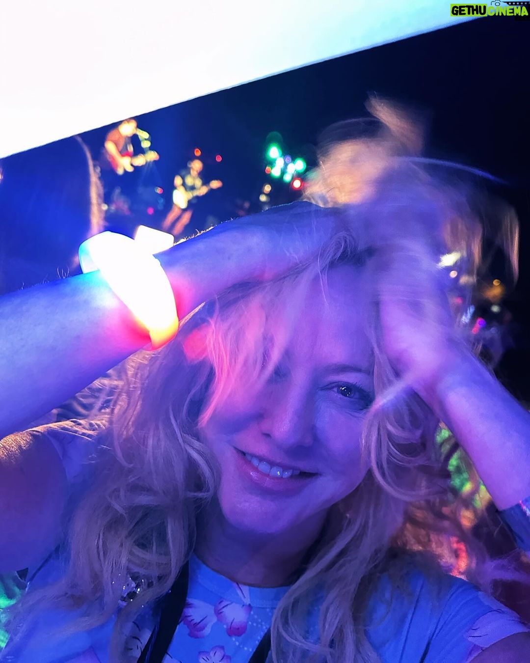 Virginia Madsen Instagram - Some dreams take awhile to come true. And tonight , make it so. If all goes well, we will learn so much about our Luna daughter. #nasa #spacex #stickthelanding