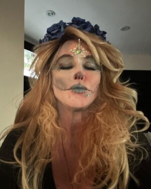 Virginia Madsen Instagram - Trick or treat children?