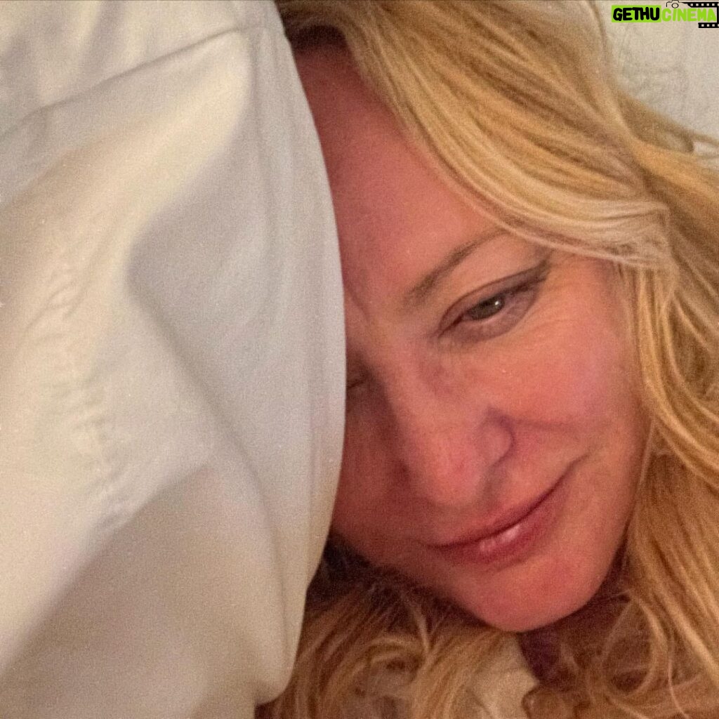 Virginia Madsen Instagram - Sweet dreams everyone- on our way to the BigApple for press. We open Feb 9. #lola