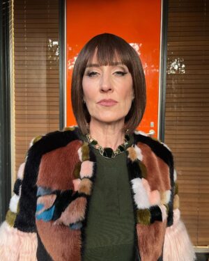 Virginia Trioli Instagram - Anna Fucking Wintour. 
👏 @wowfx_makeup 👏
#fashion #vogue #cestmoi