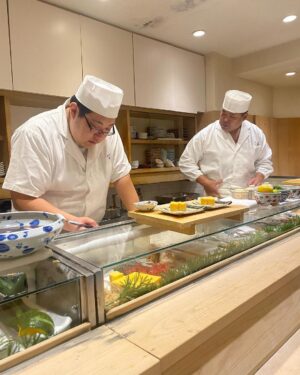Virginia Trioli Instagram - In 1997, as the first snow flurries of winter dusted Tokyo, Russell and I stepped out of a tiny Juban sushi bar, having had some of the best sushi of our life.
I was determined to find it again, but all I had was this photo.
Swipe to see what happened next … #japan #backintokyo #familytravels #virginiatrioli #matsukanazabujuban