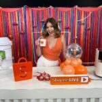 Vitória Moraes Instagram - A primeira live do ano com a Dona Shô! @shopee_br 🧡 Hoje é 02.02 e não poderia ser diferente, né?! A partir das 13h vou estar ao vivo com a Shopee com muita promoção, cupons e fofocas com vocês! Hahaha Corre para o app que estou esperando vocês! #publicidade