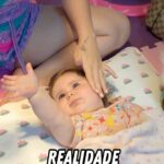Vitória Moraes Instagram - Como essa mãe conseguiu fazer esse momento spa gente? A lua não para quieta socorro KKKKKK