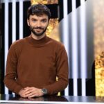 Vitalii Hordiienko Instagram - Сьогодні о 20:00 мене можна буде побачити по «тєліку»😳 Я взяв участь у програмі «єПитання» від Нового каналу у складі команди сучасних коміків. Не знаю як я туди потрапив, але мені приємно😅 Будете дивитись? Чи вже забули, що таке телебачення?