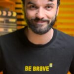 Vitalii Hordiienko Instagram - Привіт друзі, разом із фондом Сергія Притули ми збираємо 20 000 000 гривень на FPV-Дрони🔥 Вони підуть випускникам школи «Боривітер», яка навчає чинних військовослужбовців. За ці кошти закуплять не лише пів тисячі дронів, а й забезпечать підготовку екіпажа який буде нищити ворога👹 Постачальники вже є, залишилось зібрати кошти!