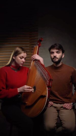Vitalii Hordiienko Instagram - «Вербовая дощечка» – Марина Круть та Віталік Гордієнко

В честь перевидання книги М. Коцюбинського «Тіні забутих предків» від видавництва «Віхола», ми вирішили переспівати легендарну пісню із однойменної екранізації від Параджанова.

Також в цій книзі є моя післямова (Віталіка), де розповідається про фільм. Тож сьогодні, в день відкриття передзамовлень, запрошуємо вас насолодитись нашим варіантом «дощечки». Всі голоси, що звучать, наші. 

Якщо хочете замовити книгу, залишу посилання в сторіс🔥
