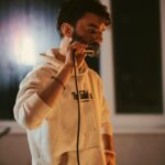 Vitalii Hordiienko Instagram - Отак несподівано, в кінці року, здійснив свою давню мрію – прочитати стендап🫣 Дякую @d.k.nazva за таку честь І дякую ЗСУ, що ми маємо можливість здійснювати мрії. Сподіваюсь головна мрія збудеться вже в 2023. Для цього не забуваємо донатити, до речі, один важливий збір шукайте у мене в сторіс. 🔸 Гадаєте мені варто розвиватись в цьому напрямку? Lviv, Ukraine
