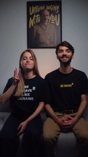 Vitalii Hordiienko Instagram - Сьогодні День захисників і захисниць України🇺🇦

Ми дякуємо кожному і кожній, хто зараз обороняє Україну, завдяки вам, вона досі існує.

Ця війна триває сотні років. І пісні, що співались ще минулого століття, стають актуальними знову і знову. Бо українці готові боротись за свою свободу як колись, так і зараз!

Ми дякуємо усім, хто боровся за незалежну Україну і поліг у боротьбі за неї. Нехай ця стрілецька пісня («Гей там на горі Січ іде»), яку співали ще воїни УПА, йдучи у бій, підніме ваш бойовий дух і покаже, наскільки ми довго і вперто йдемо до мети.

Захисники та Захисниці України, вічна вам слава!