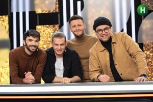 Vitalii Hordiienko Instagram - Сьогодні о 20:00 мене можна буде побачити по «тєліку»😳

Я взяв участь у програмі «єПитання» від Нового каналу у складі команди сучасних коміків. Не знаю як я туди потрапив, але мені приємно😅

Будете дивитись? Чи вже забули, що таке телебачення?