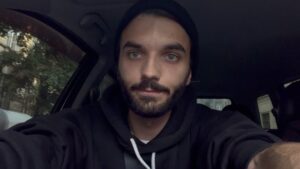 Vitalii Hordiienko Instagram - Чому закривають Довженко-центр? Що з ним не так на думку уряду???

Запускаємо хештег #Збережітьдовженкоцентр

Долучайтеся, пишіть сторіси, пости, прошу максимального розголосу!

Культура на часі!