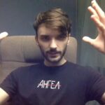 Vitalii Hordiienko Instagram - Про мову🇺🇦 Це уривок з мого стріму на YouTube, який вирізав та склеїв до купи все що я говорив там про мову @igruk_md ⚡️ Я подумав, що мабуть комусь в інстаграмі це теж буде цікаво послухати.🤷‍♂️ Перепрошую за якість та заторможення, це був тоді поганий інтернет, ви на то не зважайте, краще слухайте це як міні подкаст😉