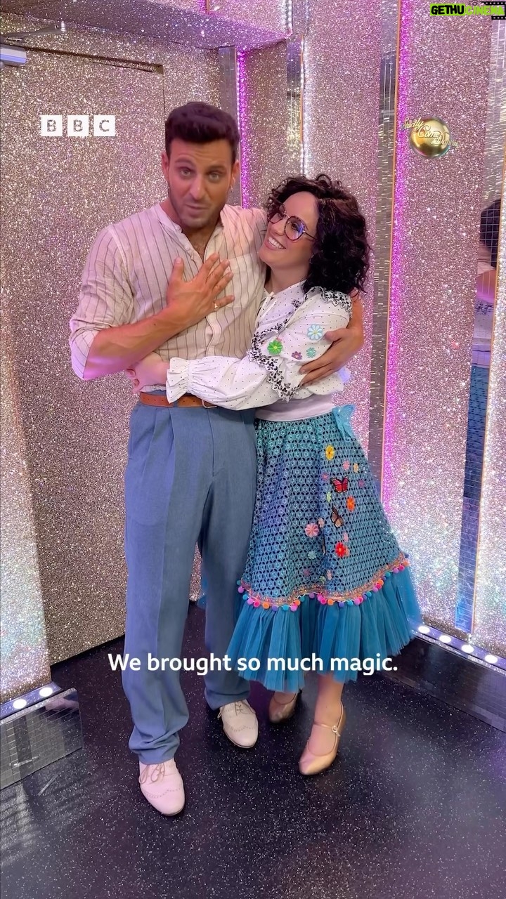 Vito Coppola Instagram - Who needs a miracle to blow us away when @ellielouiseleach and @vitocoppola’s Viennese Waltz did just that? 🥹 #Strictly