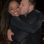 Vito Coppola Instagram - Oggi, un anno fa, ho conosciuto una delle persone più belle dentro e fuori che abbia mai incrociato sul mio cammino..e con lei tutta la sua splendida famiglia, che è diventata anche la mia famiglia e a cui voglio tantissimo bene. Da oggi avremo anche noi un anniversario per celebrare un’amicizia più unica che rara (così avremo un’altra occasione per mangiare e festeggiare 😝) Ti voglio bene partneeeeeeer 🥹♥️ @fleureast #fleurito #day #fleuritoday