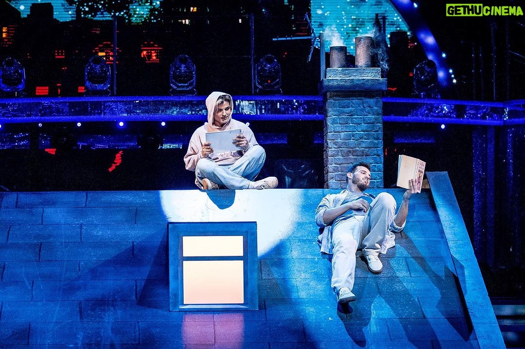 Vito Coppola Instagram - Thank you!❤️ Thanks for all the love that this group number has received. It means a lot! We are so grateful to be a small part of such an amazing team. The genius of @chrislxd @jasongilkison . Thank you @its_sashax for assisting and of course @jack.will.g @sarahjamesface @justjoecreative @ginanaomibirch for trusting us with this important number ❤️ thank you @vitocoppola who I’ve finally got to dance with after knowing him for 16 years! I WANT SOMETHING JUST LIKE THIS✨