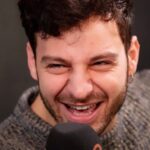 Vito Coppola Instagram - Buon lunedì a tutti miei cari amici. NON PRENDETEVI MAI TROPPO SUL SERIO 😝🤣 Buona settimana a tutti e se potete Ballate! 🕺♥️