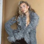 Vivian Hicks Instagram – Boxing Day sales with @shein_ca 🥊 
Use my code: SHBOX28 for lots of savings and deals🤭
ID CODES🔎
25695599
1910805

#SHEINboxingday #loveshein
#SHEINGoodFinds #SHEINforAll
#SHEINhome #SHEINappliances #
SHEINbeautfinds #SHEINelectronics #SHEINSportsAcc #ad #saveinstyle