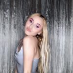 Vivian Hicks Instagram - 💃🏻 @duttypaul #tiktok follow me at vivianhicks2 ✌️