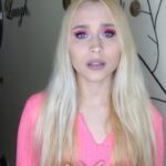 Vivian Hicks Instagram - @lauren_daigle #yousay 🎶 When I sing this song it inspires me to have strength and courage to move forward during all the difficult times in my life. Do you have a particular song that does that for you? Let me know, maybe I’ll cover it in my next vid! Makeup 💄 by @jeffreestar & @shanedawson #conspiracypalette