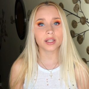Vivian Hicks Instagram - Pls Pls tag @danandshay @shaymooney @dansmyers ⭐️⭐️⭐️⭐️⭐️⭐️ Here’s #speechless request for @ka10evans long overdue  it’s raw and real and me sorry for your ears everyone recorded on my iPhone.