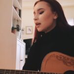 Vivian Hicks Instagram - 🎶 #enchanted @taylorswift #taylorswift @lunaguitar