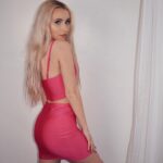 Vivian Hicks Instagram - 🎉Check out @romwe_fun and use code VIVIAN15 to get an Extra 15% off for all orders, Happy New year! This is valid until Jan.30 Shop on http://fun.romwe.com/pgelwtd @romwe_fun #ROMWEfun #happynewyear2020 #fashion