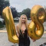 Vivian Hicks Instagram - 18💛 #birthday #birthdaycake #birthdaygirl
