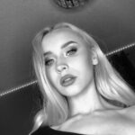 Vivian Hicks Instagram - 🖤