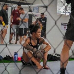Vivianne Araújo Instagram - #CampOn Anota aí, dia 15 de outubro tem! 

#EvoluçãoConstante
#CerradoMMA
#UFC
#UFCBrasil