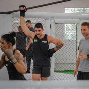 Vivianne Araújo Instagram - #CampOn Anota aí, dia 15 de outubro tem! 

#EvoluçãoConstante
#CerradoMMA
#UFC
#UFCBrasil