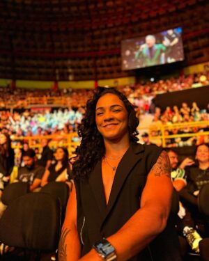 Vivianne Araújo Instagram - Noite de UFC 
#ufcbrasil #ufcsaopaulo