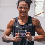 Vivianne Araújo Instagram - Quando a força encontra a determinação, não há limites! Vivi Araújo, nossa grande parceira e competidora do UFC, sabe o poder que só o Craziness possui. Com 200mg de cafeína e 500mg de taurina, com uma qualidade imbatível, esse pré-treino é o segredo do seu desempenho arrasador no octógono. Junte-se a nós e descubra o combustível que vai levar seus treinos para outro nível! Unidades nos destaques! Clique no link da bio e fale com um de nossos consultores! Brasília, Brazil