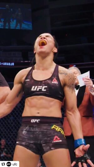 Vivianne Araújo Instagram - FIGHT WEEK 🌪👊🏽🔥