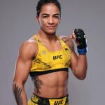Vivianne Araújo Instagram - Deus é bom o tempo todo, o tempo todo Deus é bom! 🙏🏽 Sem palavras para descrever esse momento, meu peito transborda alegria e gratidão pelo processo e por todos aqueles que fizeram e fazem parte da minha vida. Deus abençoe a todos. 🇧🇷 #ufc #ufcvegas81 #ufcfightnight #ufcbrasil #ufcfightpassbr UFC APEX